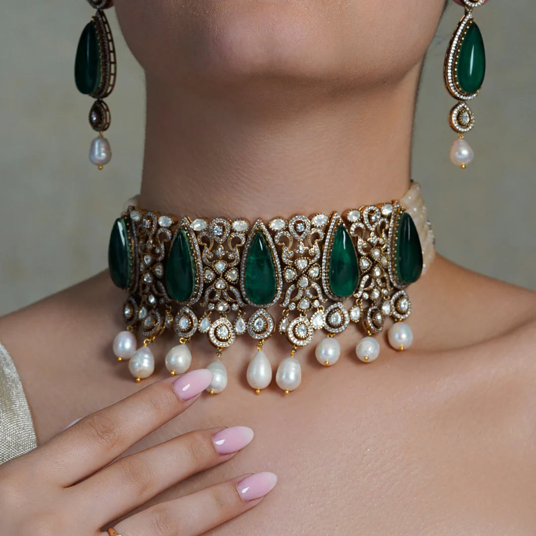 Pearla Verd Fringe Choker Set