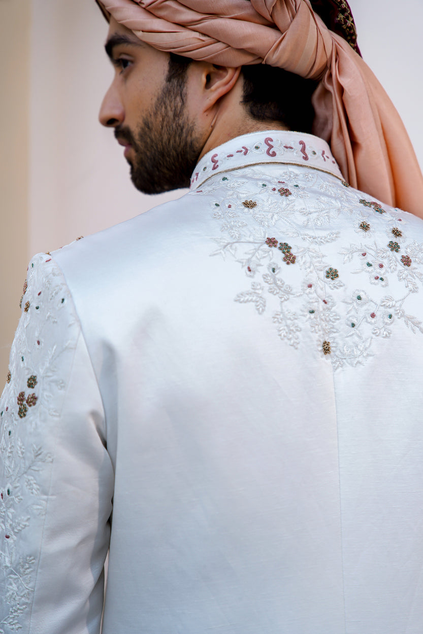 The Classic Groom: A symbol of refined taste and grace