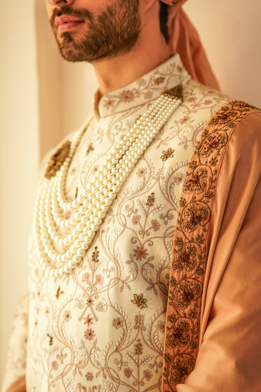 Luxurious Ombre Jamawar Sherwani: Crafted for the modern gentleman