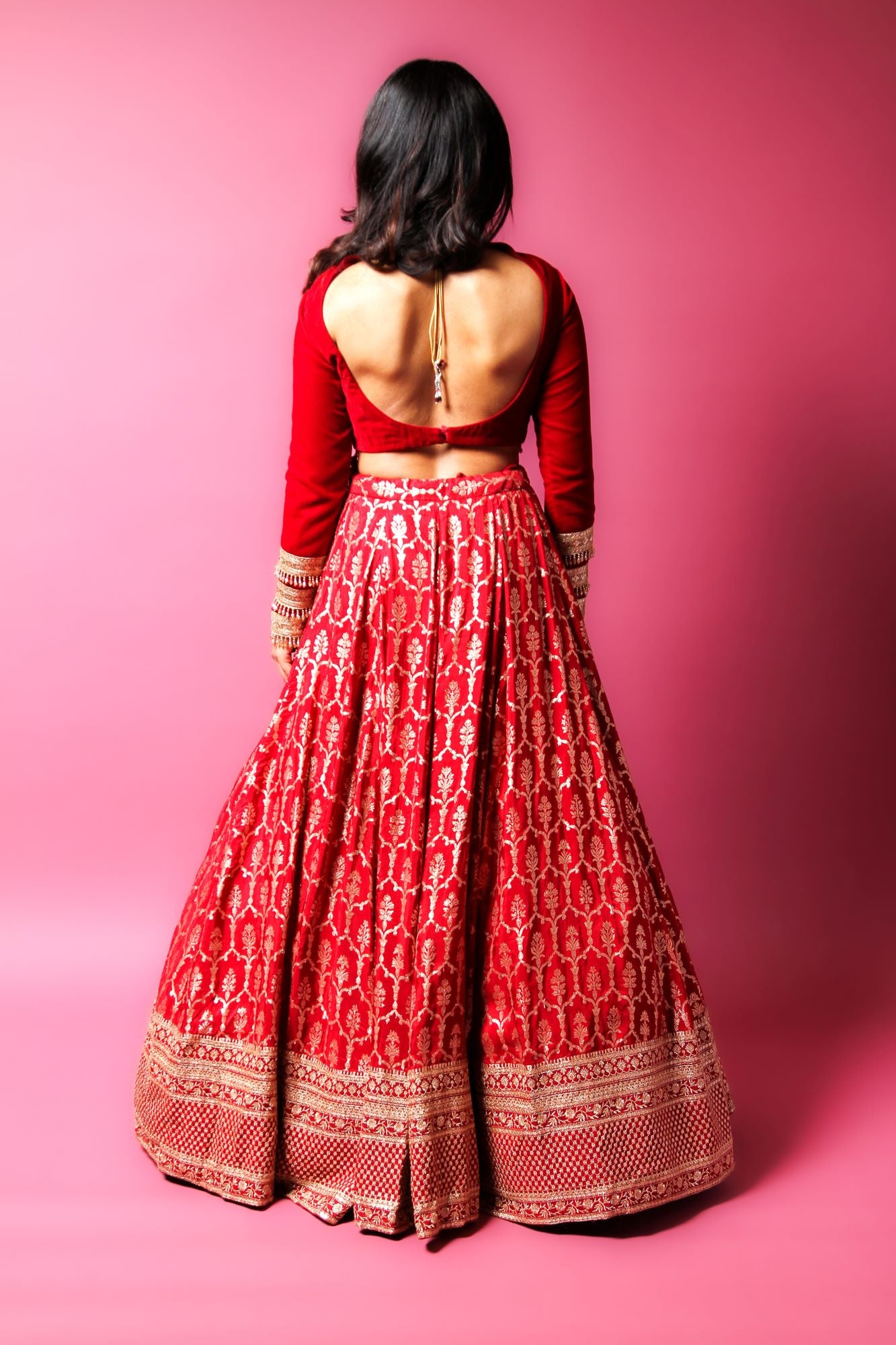 Avni Red Lengha