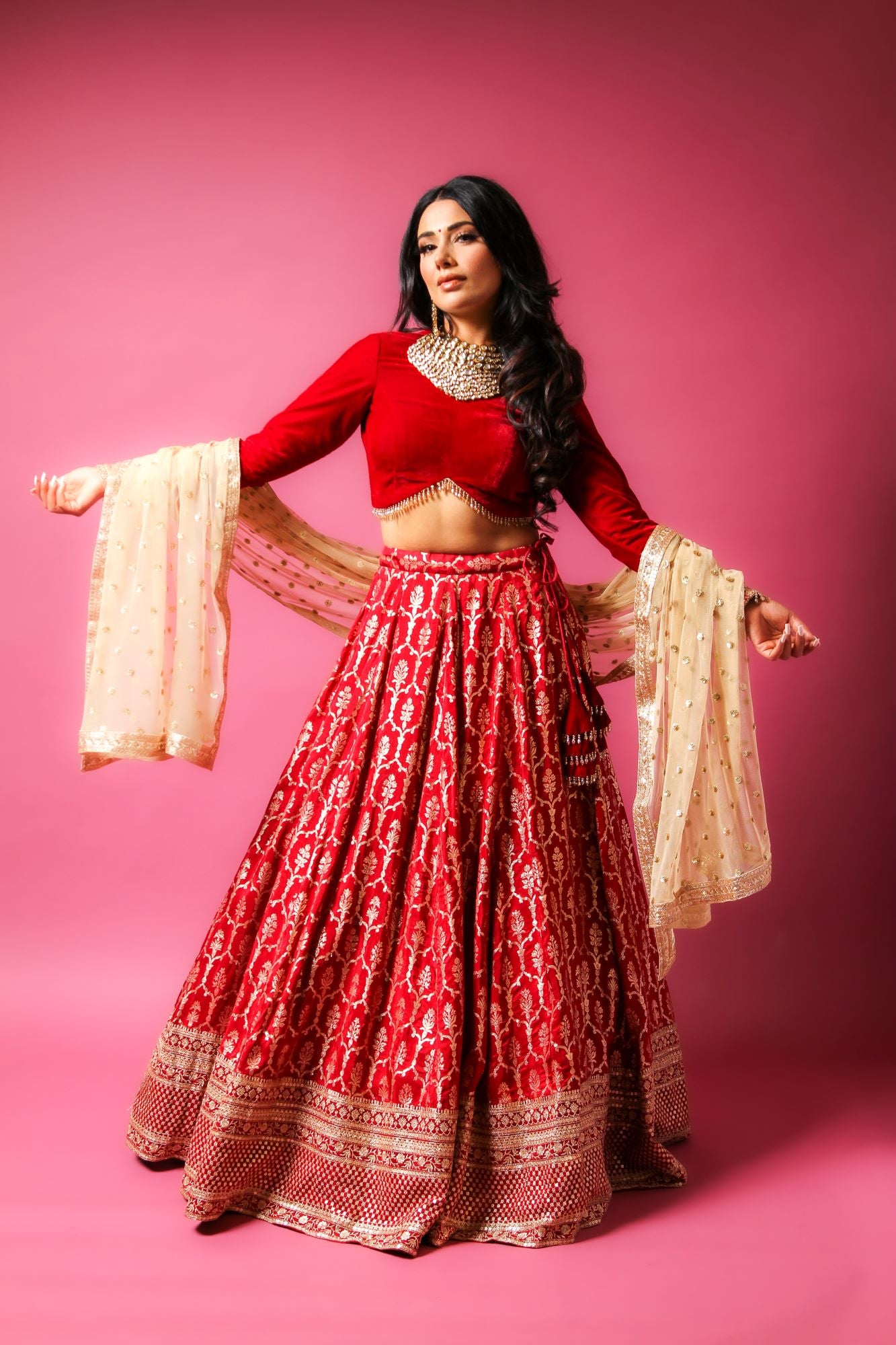 Avni Red Lengha