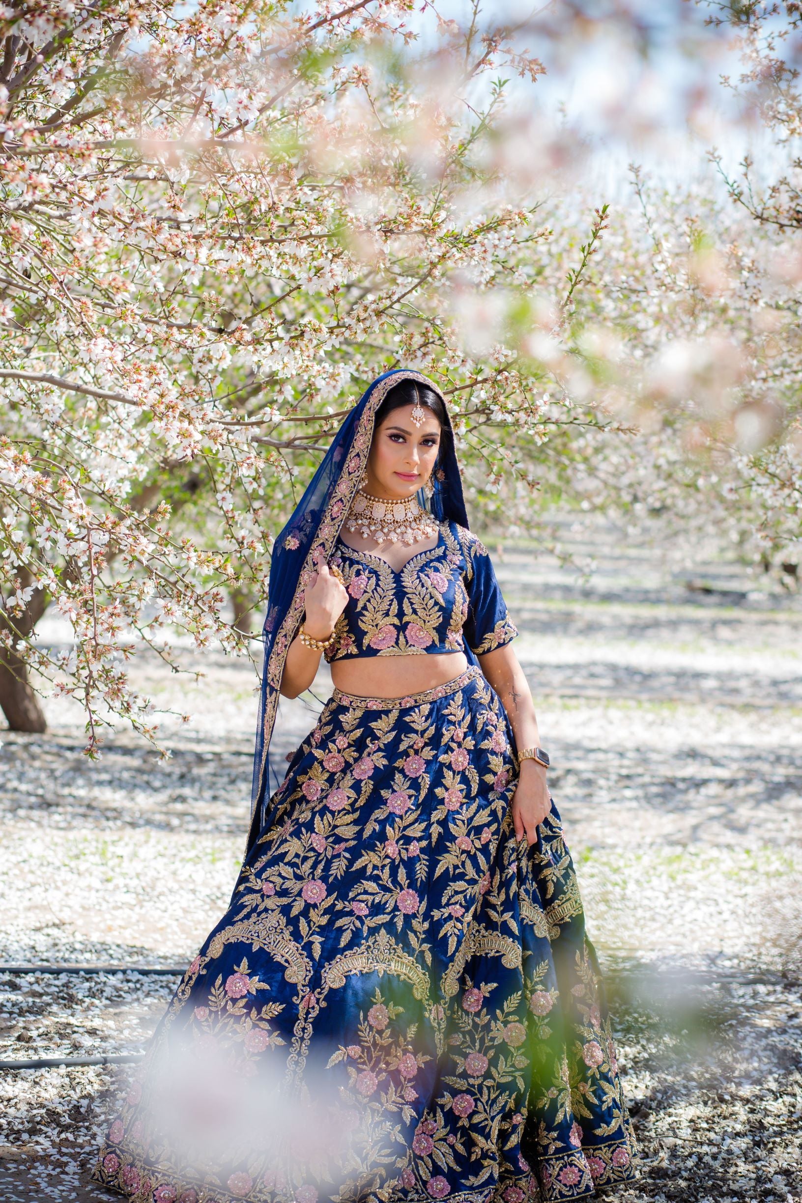 Mavi Lehenga