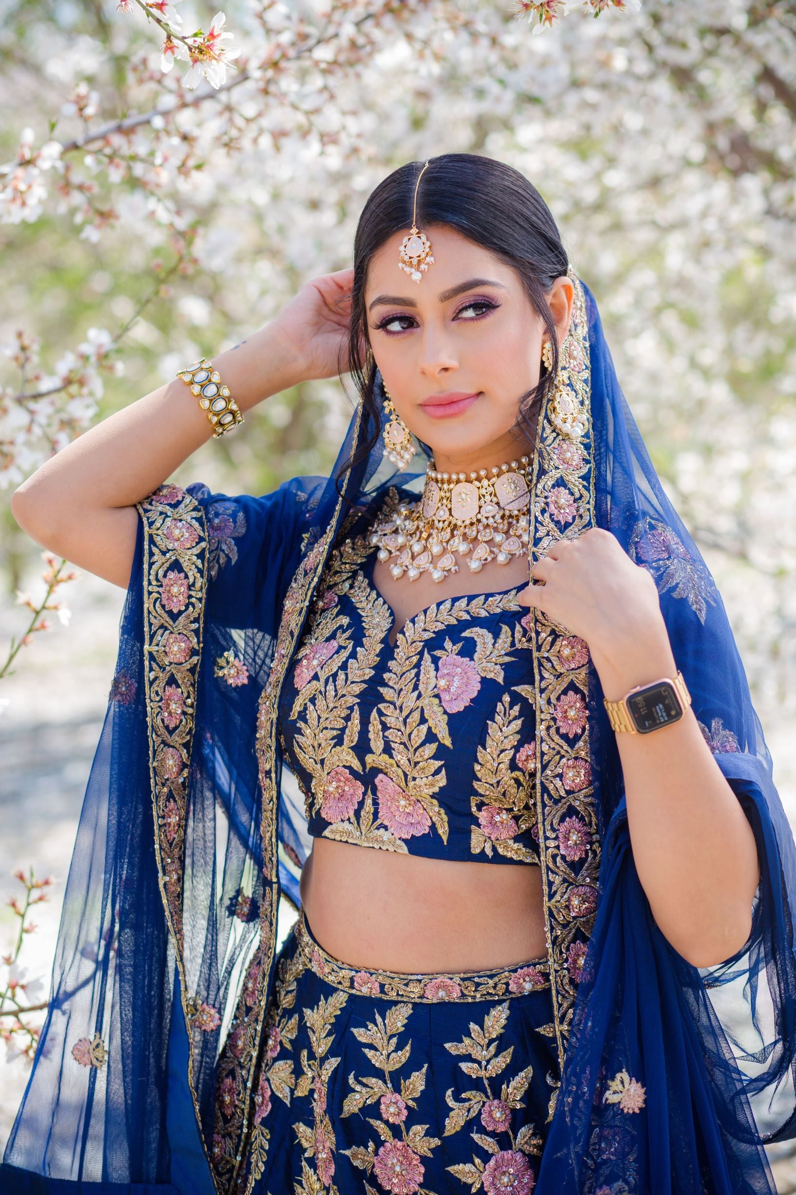 Mavi Lehenga