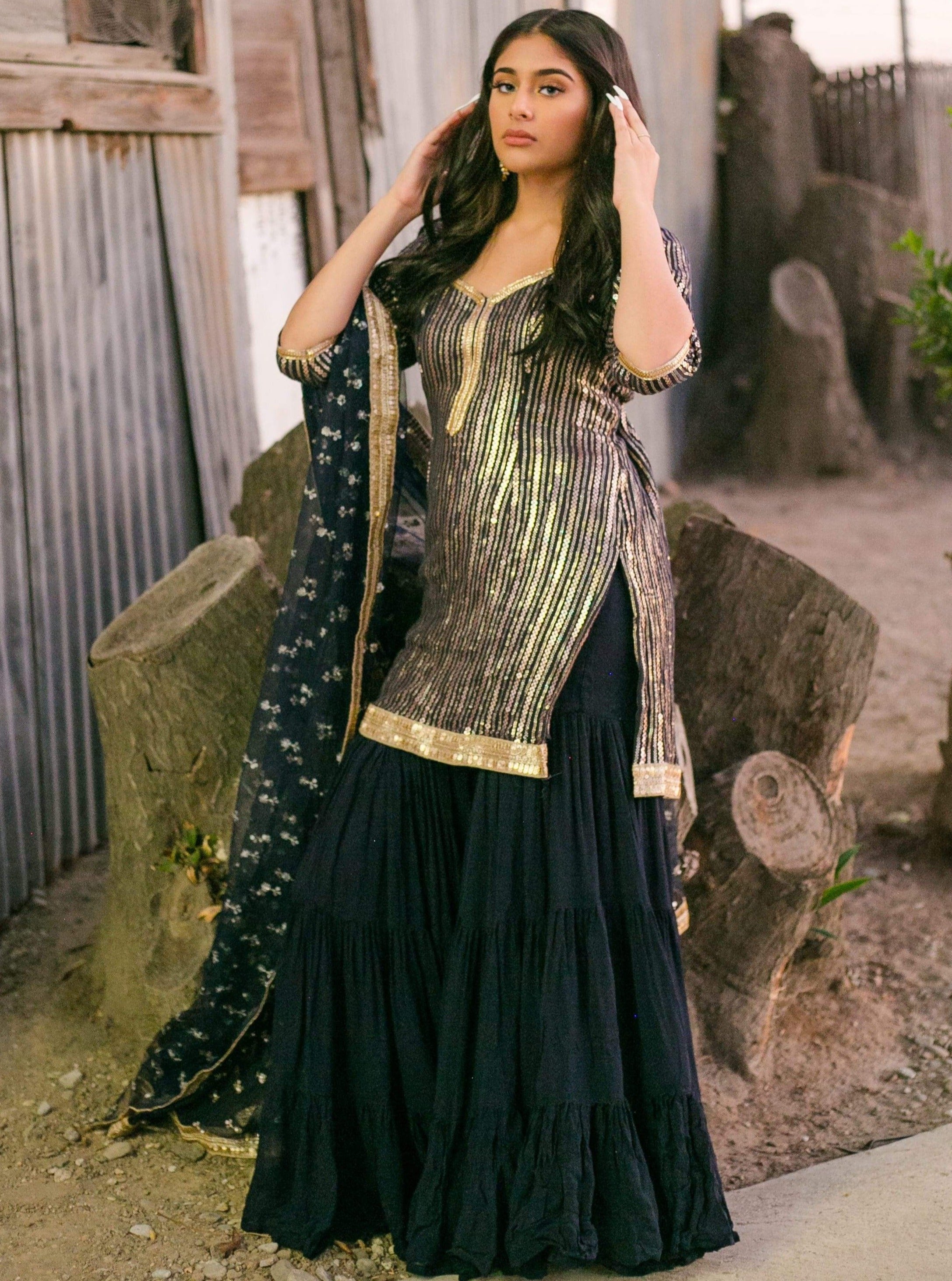 Black Shrara suit