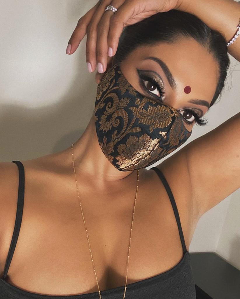 Brocade Face Mask - Black