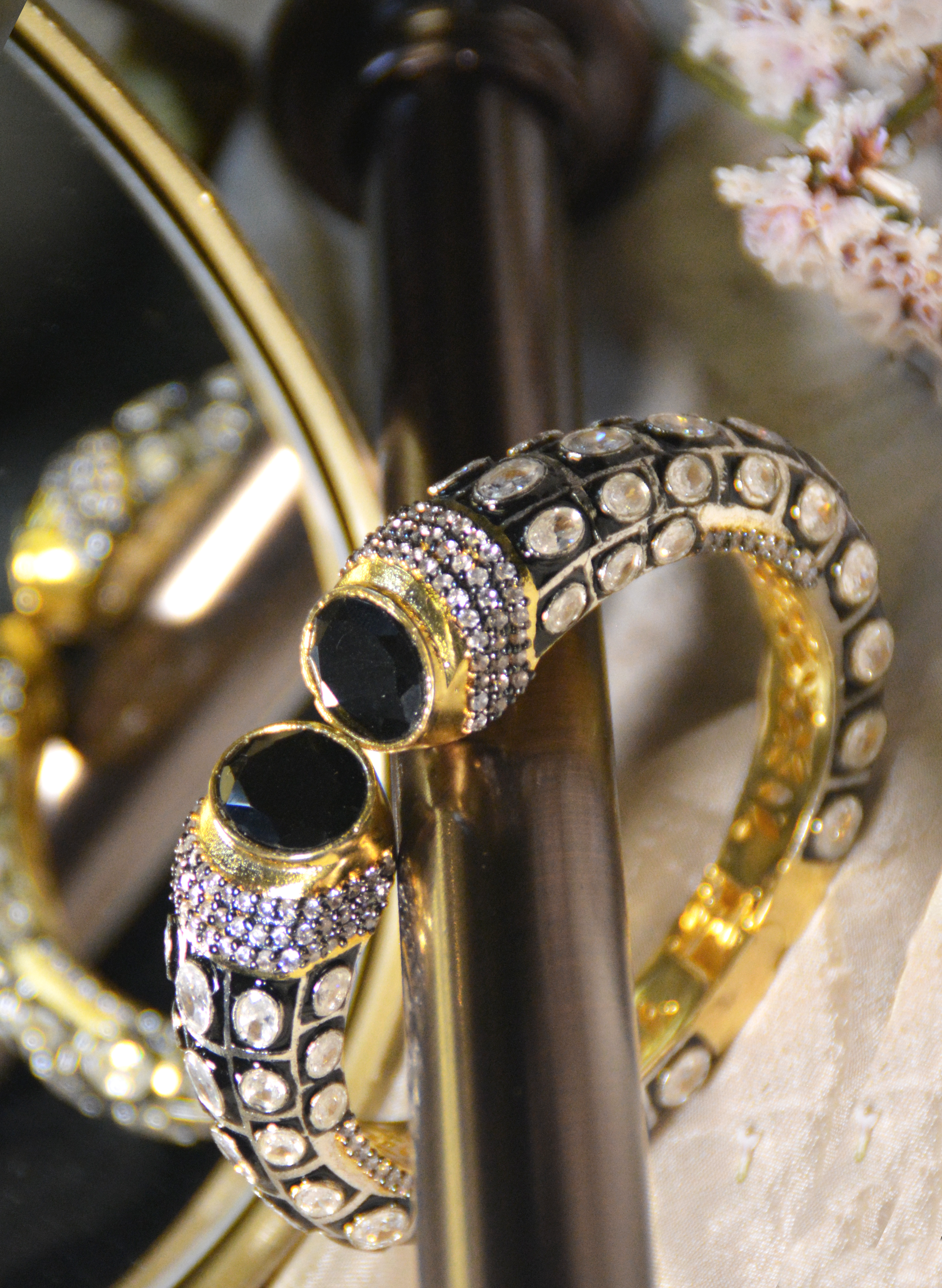 Hitaah Cuff bracelet