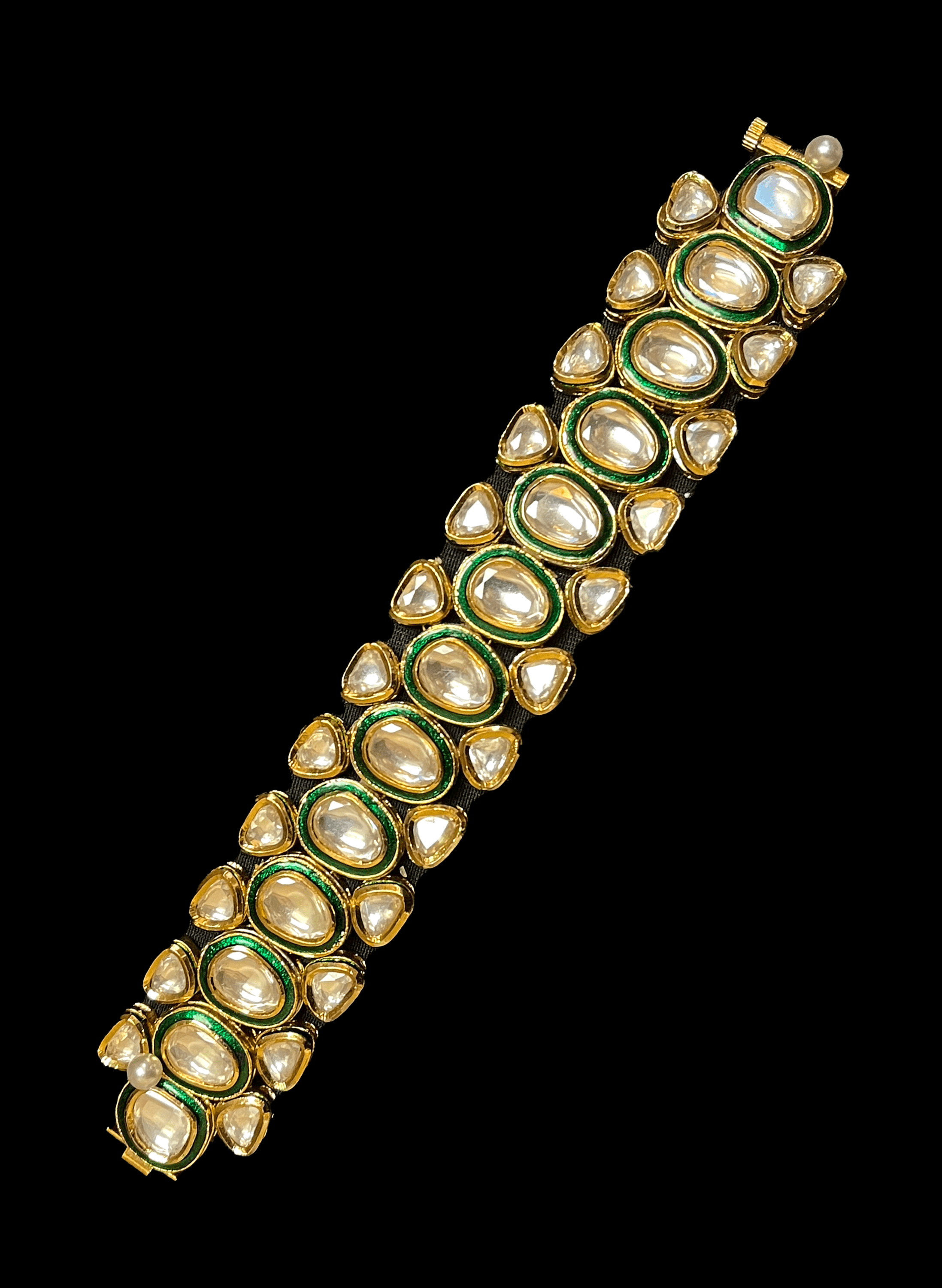 Modern bracelet for Indian brides in USA