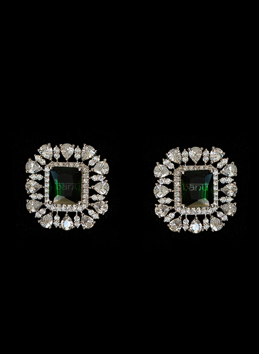 Keshava Kundan Jewelry Set