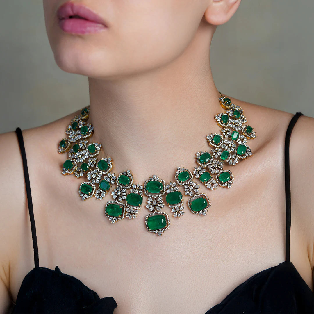 Zamurd Aura Necklace Set