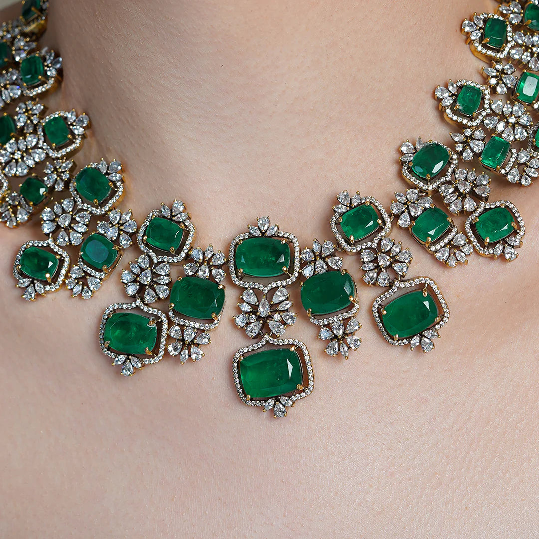 Zamurd Aura Necklace Set