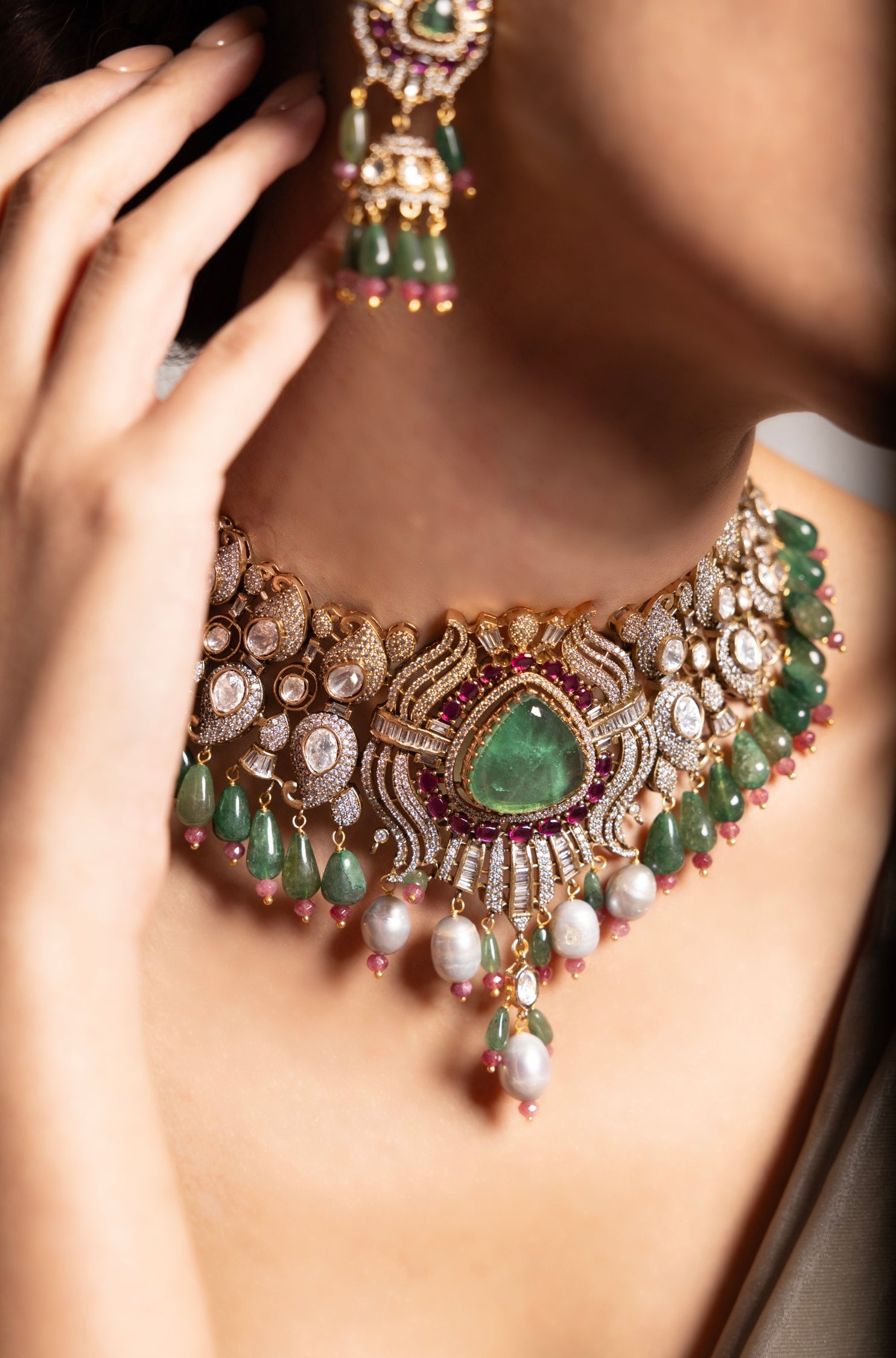 Chinmaya Necklace Set