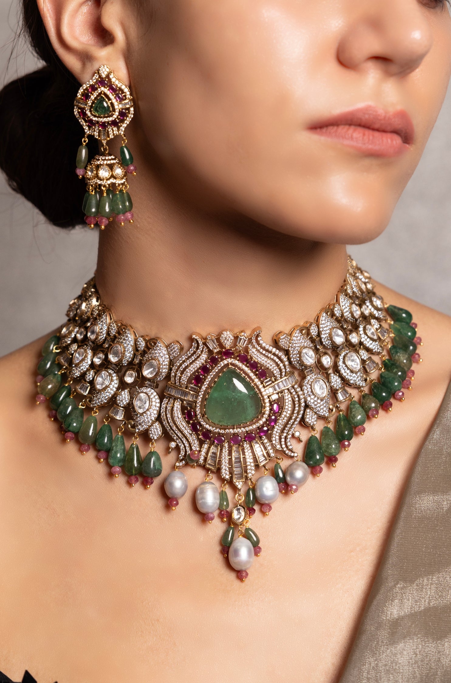 Chinmaya Necklace Set