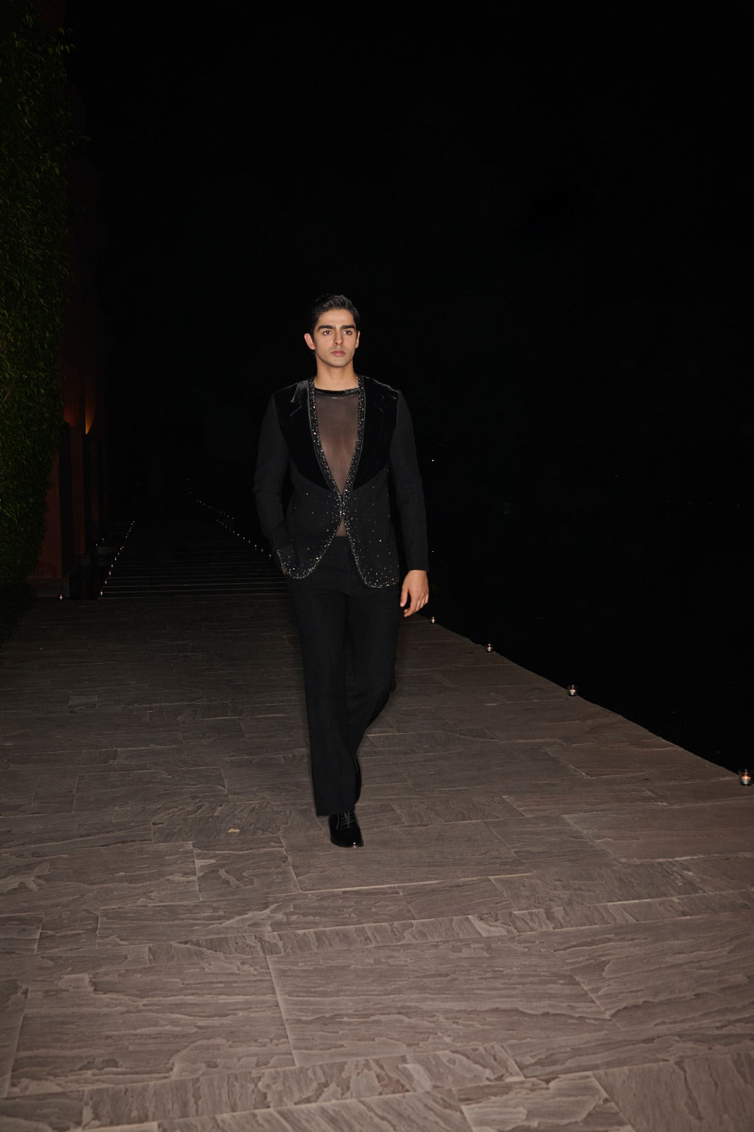 Velmor Tuxedo Set