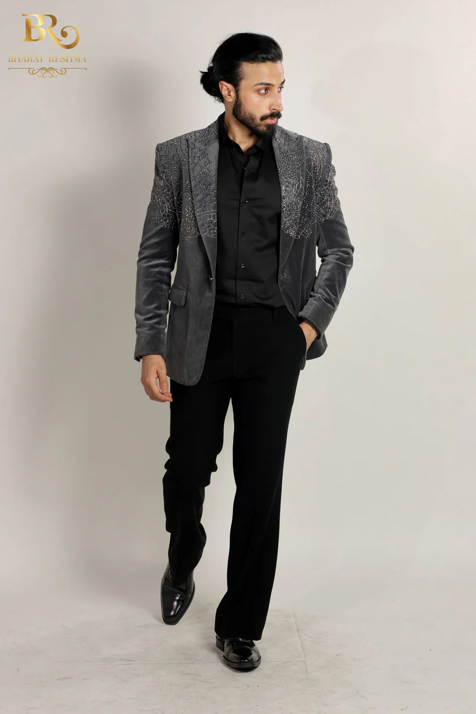 Gray_Velvet_Embroidered_Cutdana_Work_Tuxedo_Set_1.webp
