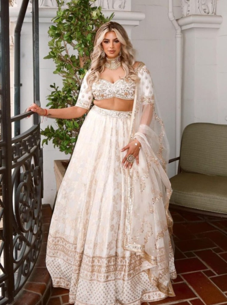 Blanco Lehenga