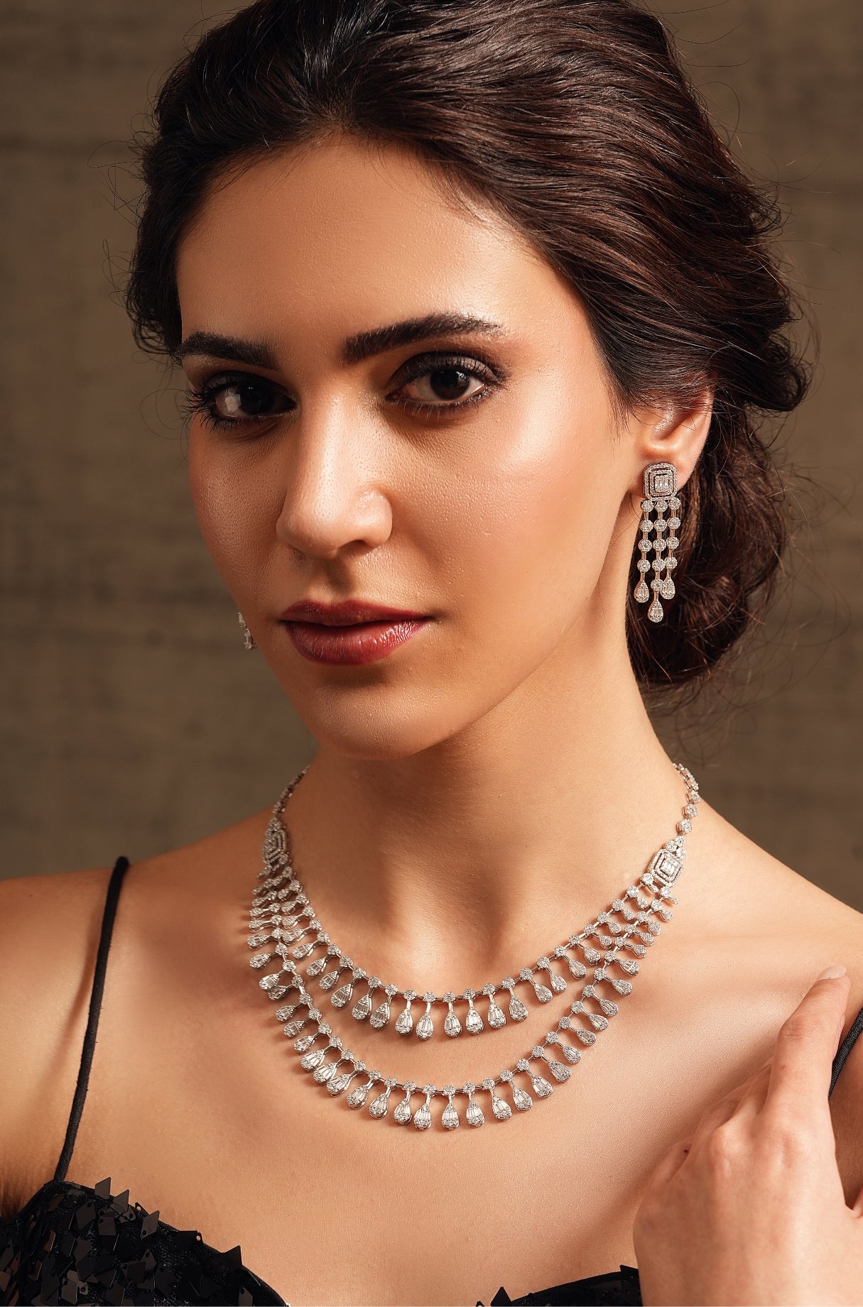 Dual Spark Diamond Necklace Set