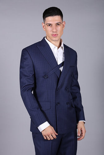 Foible Breasted Suit