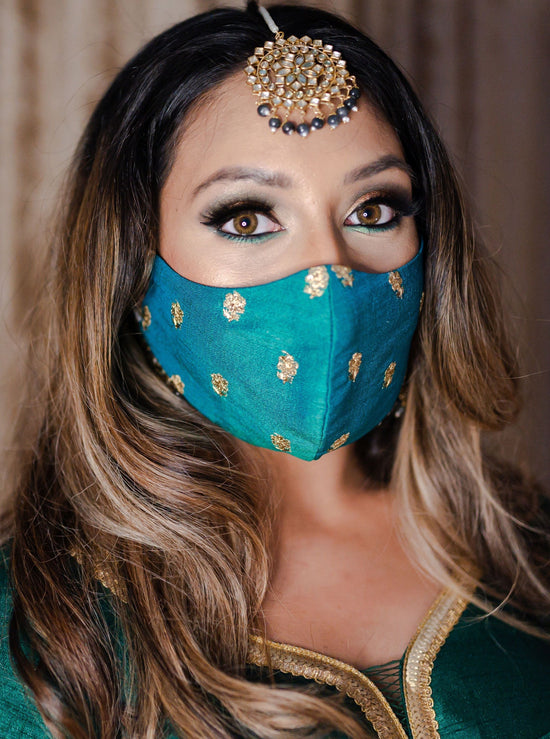 Load image into Gallery viewer, Zardozi Face Mask - Emerald Green
