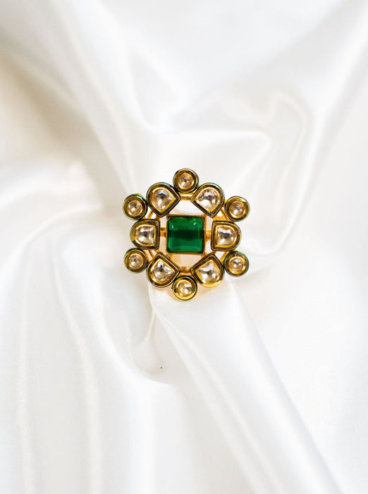 Emerald Ring with Kundan stone