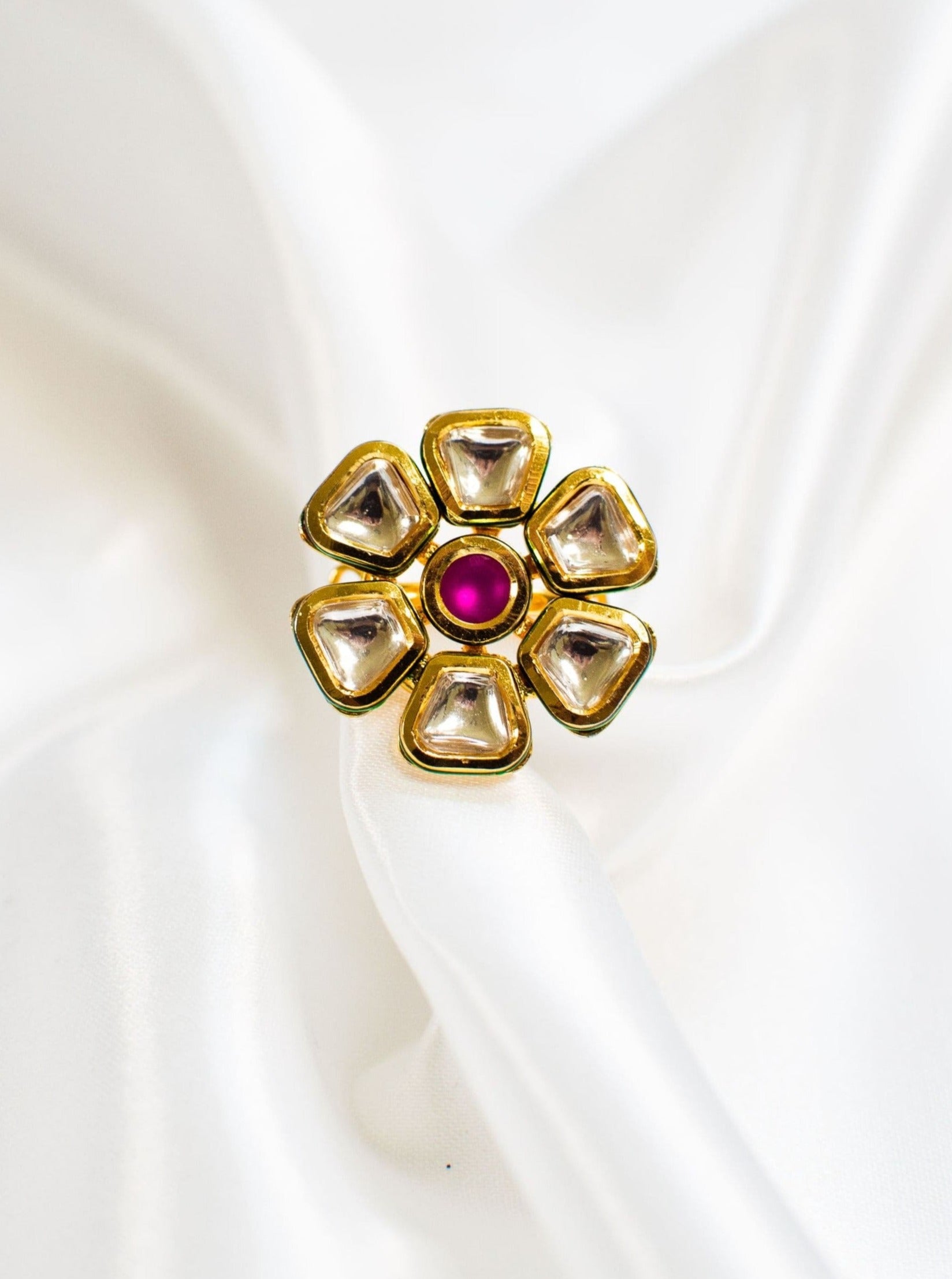 Classic & Minimal jewelry for modern women - Gold finger ring with pink onyx & Kundan