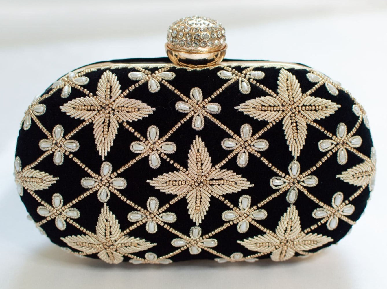 Load image into Gallery viewer, Zardozi &amp;amp; Pearl adorned clutch bag for ladies
