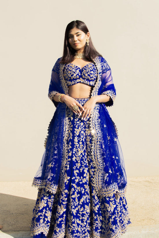 Load image into Gallery viewer, Spurti Lehenga
