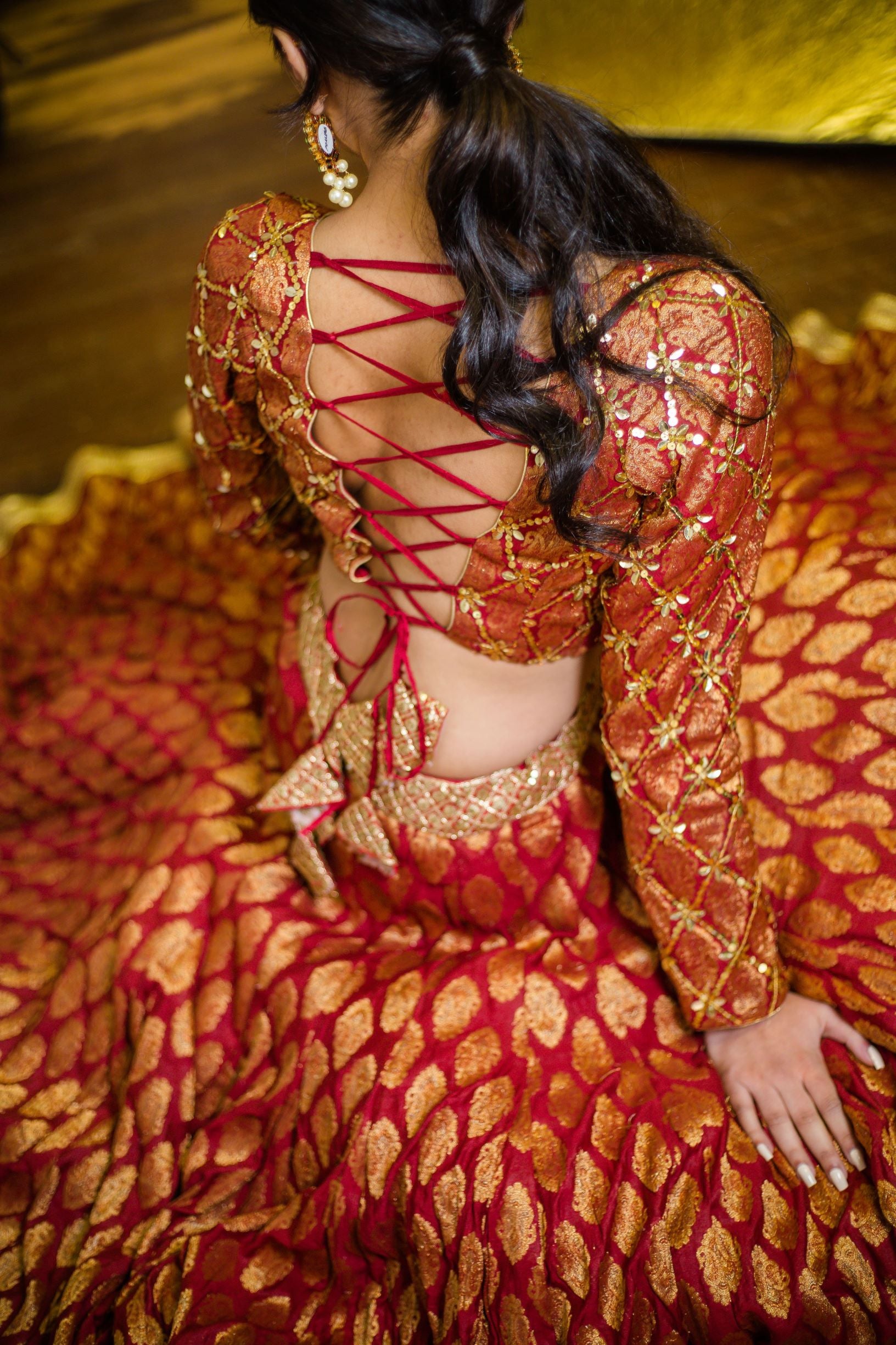 Designer Red Net Embroidered Bridal Lehenga at Rs 4150 | कढ़ाई वाला दुल्हन  का लेहंगा in Surat | ID: 11290312873