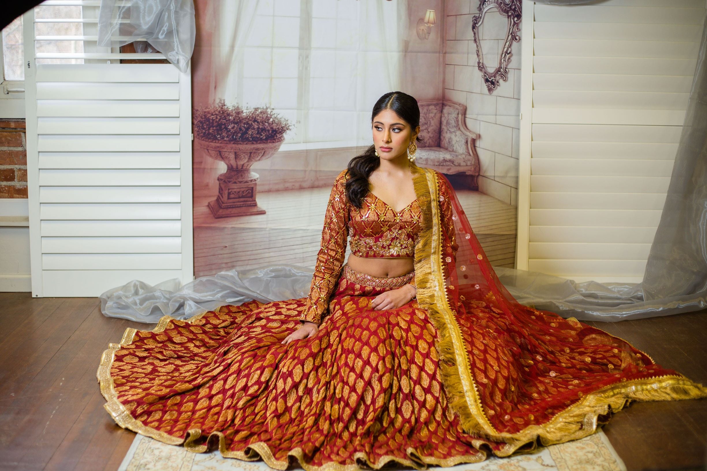 Flowery Red bridal lehenga with trail – Ricco India