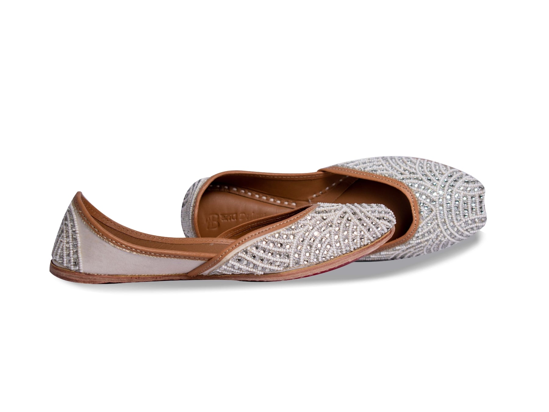 Stardust - White Punjabi Jutti for Ladies with Handcrafted Beadwork