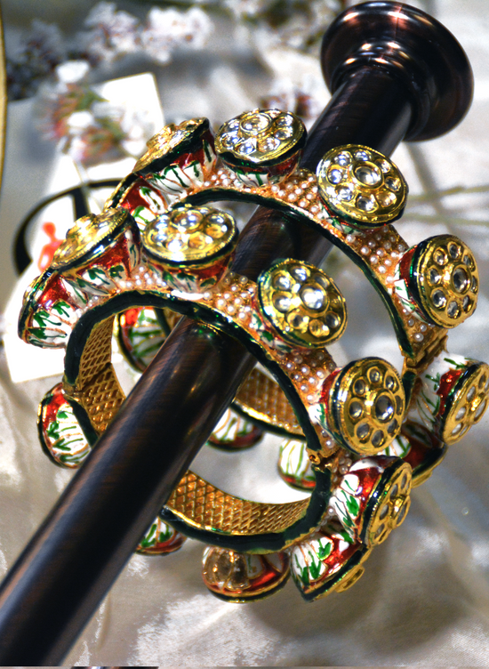 Firra - Heavy Gold-plated Meenakari Bangles