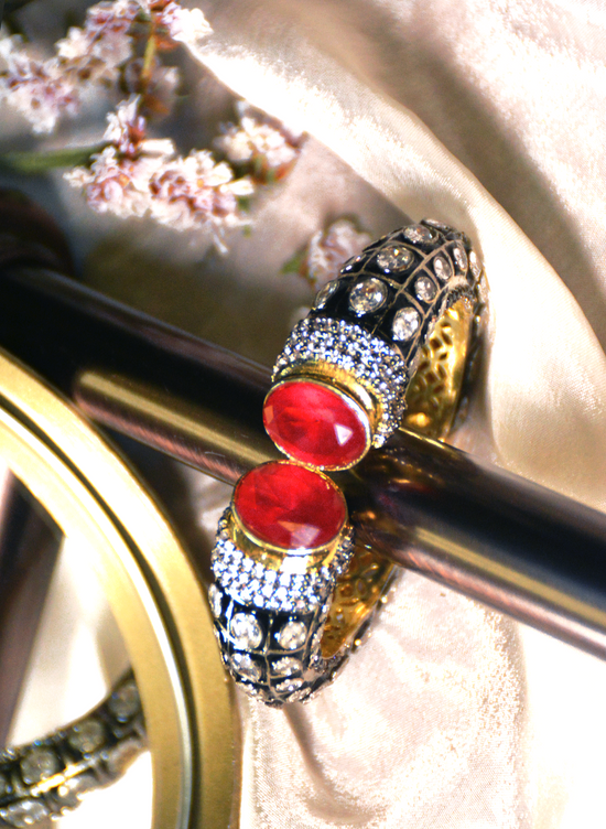 Load image into Gallery viewer, Indian cuff bracelet with ruby stone ends
