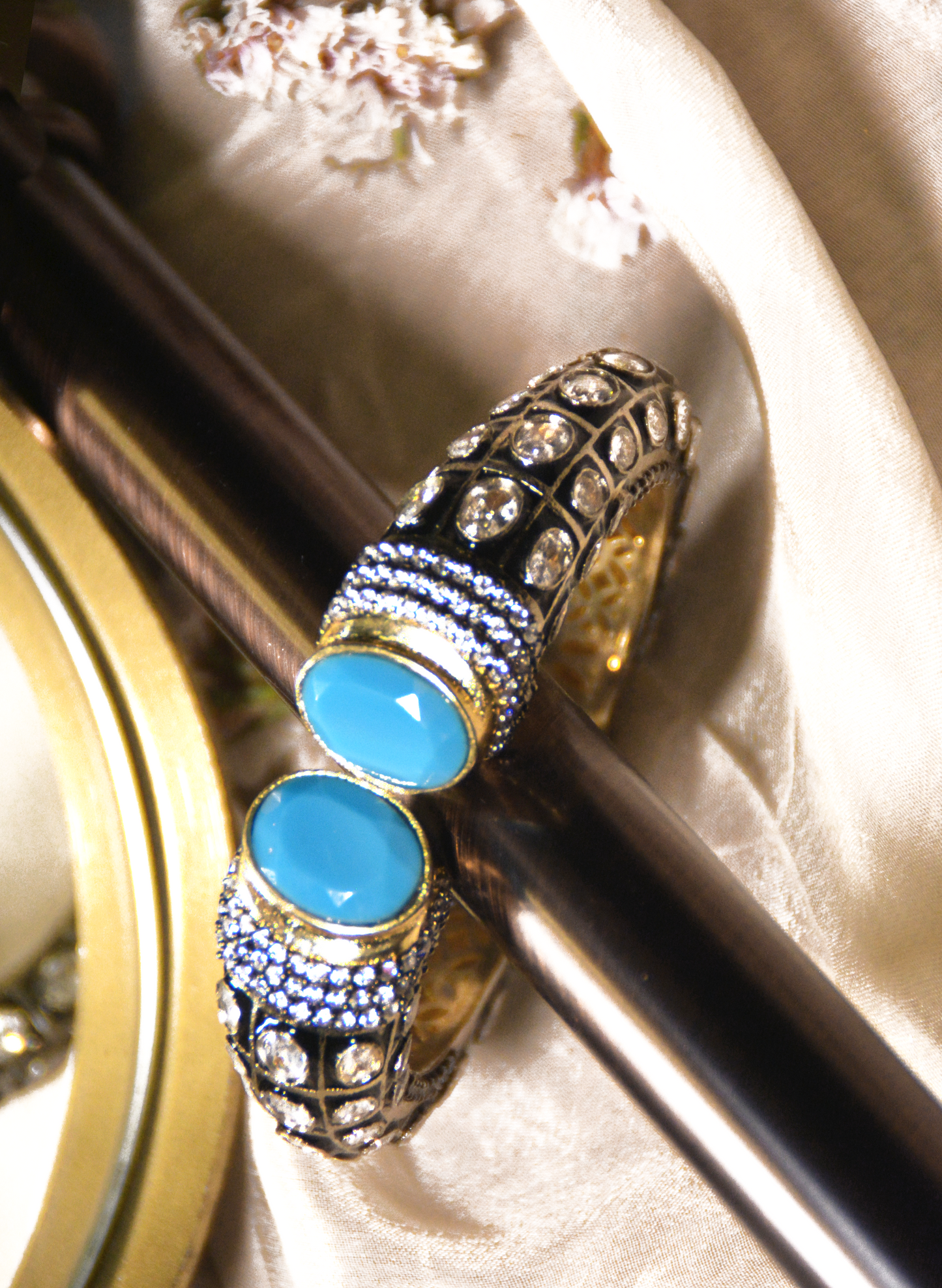 Aquaa Cuff bracelet