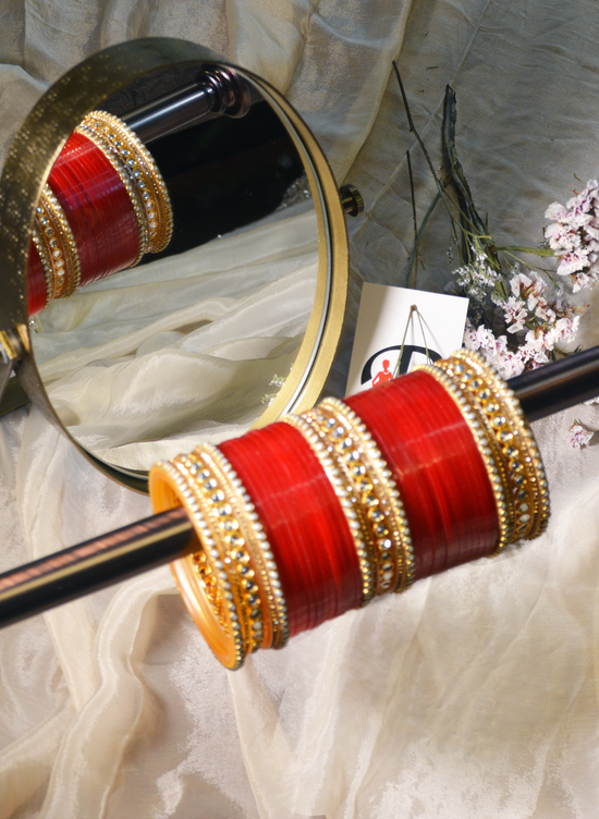 Load image into Gallery viewer, Red Bridal Churra set for women
