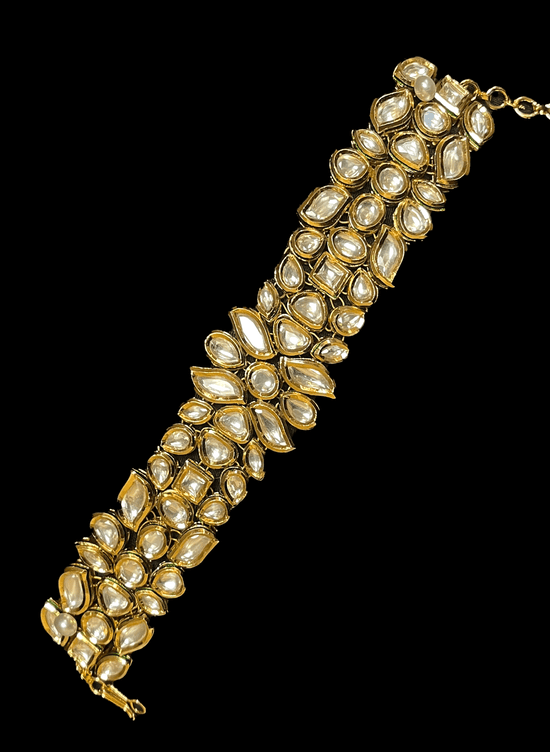 Load image into Gallery viewer, Modern Indian jewelry with Kundan stones 
