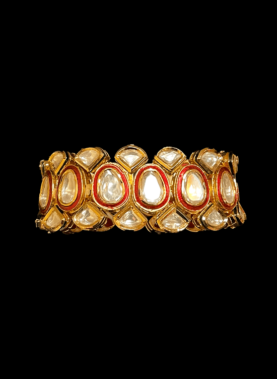 Load image into Gallery viewer, Modern Indian brides bracelet jewelry with kundan
