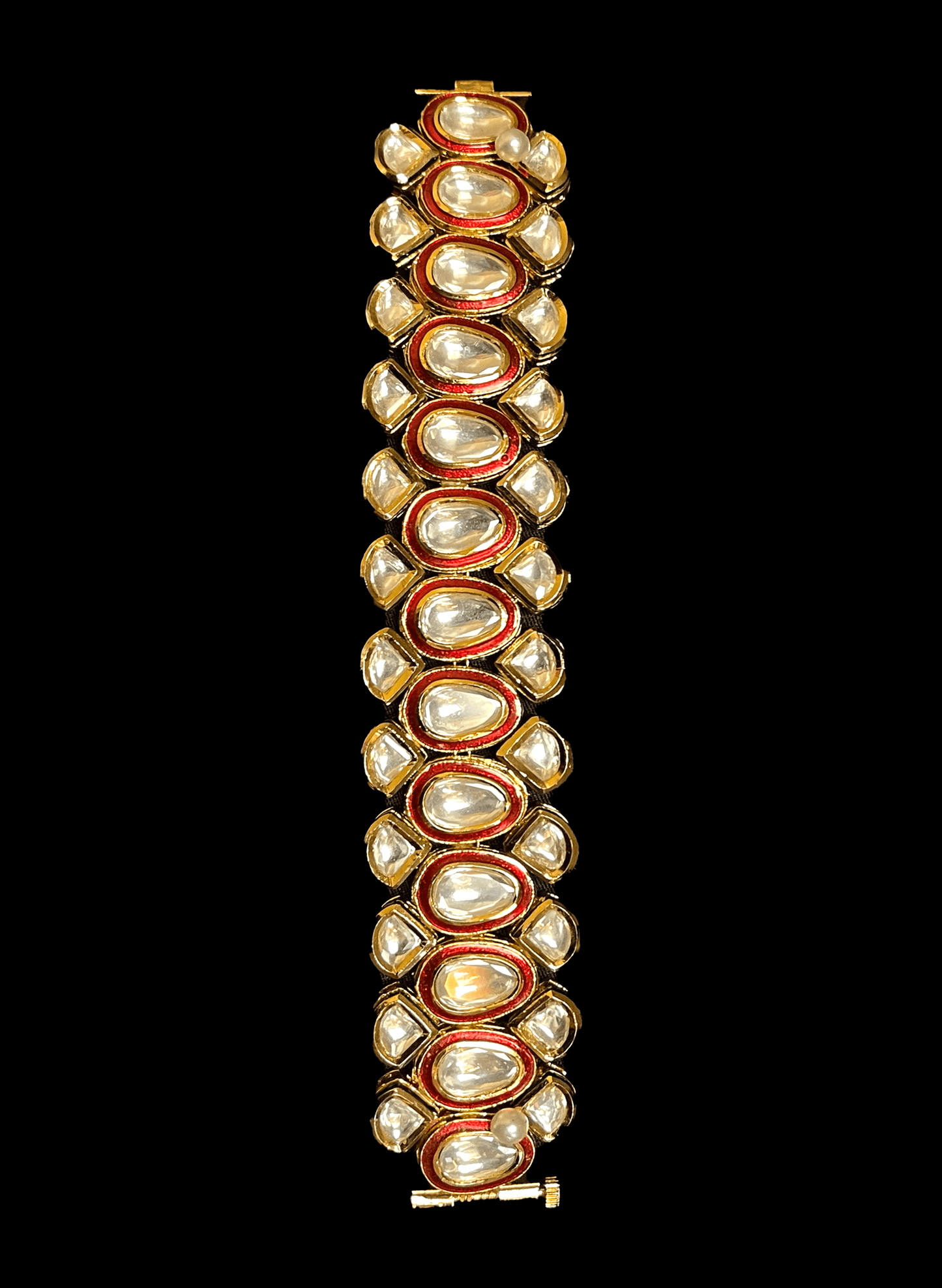 Luxurious Kundan bracelet with red Meenakari work