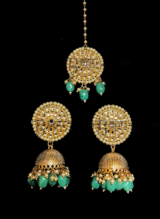 Load image into Gallery viewer, Turquoise Tikka &amp;amp; Earrings with pearls

