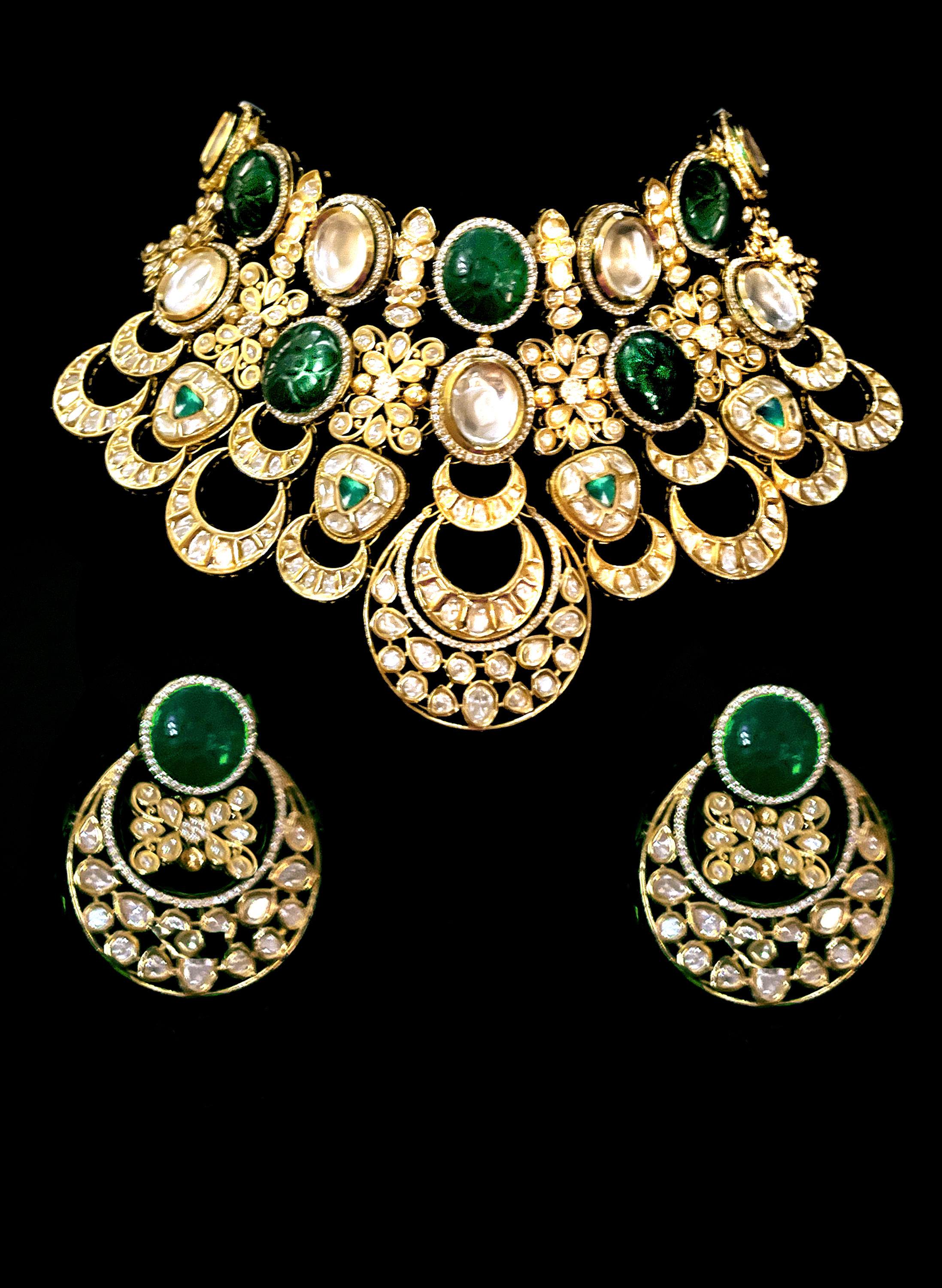 Emerald Kundan jewelry set