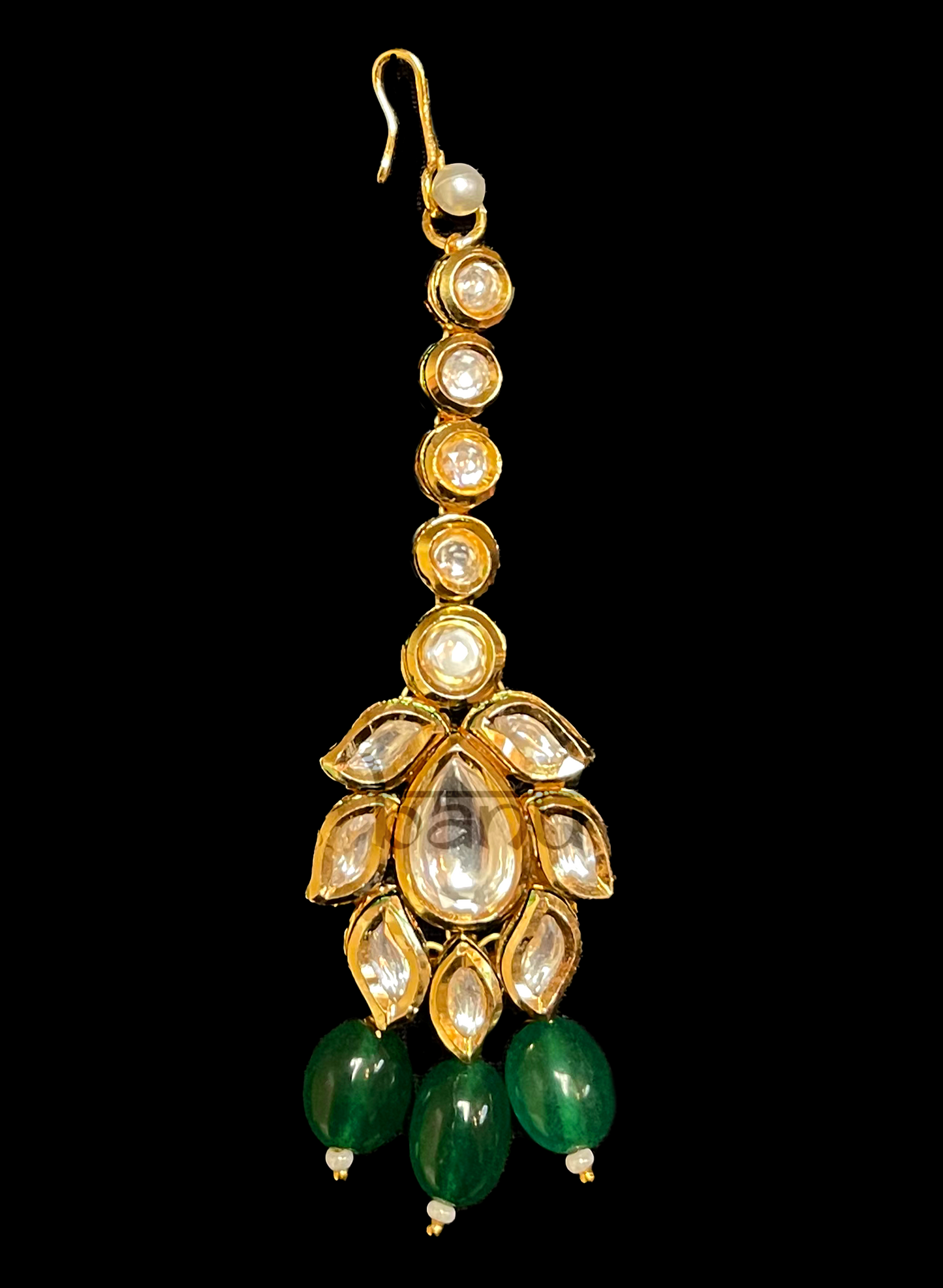 Load image into Gallery viewer, Kundan Maang tikka/passa with green stone drops for bridalwear
