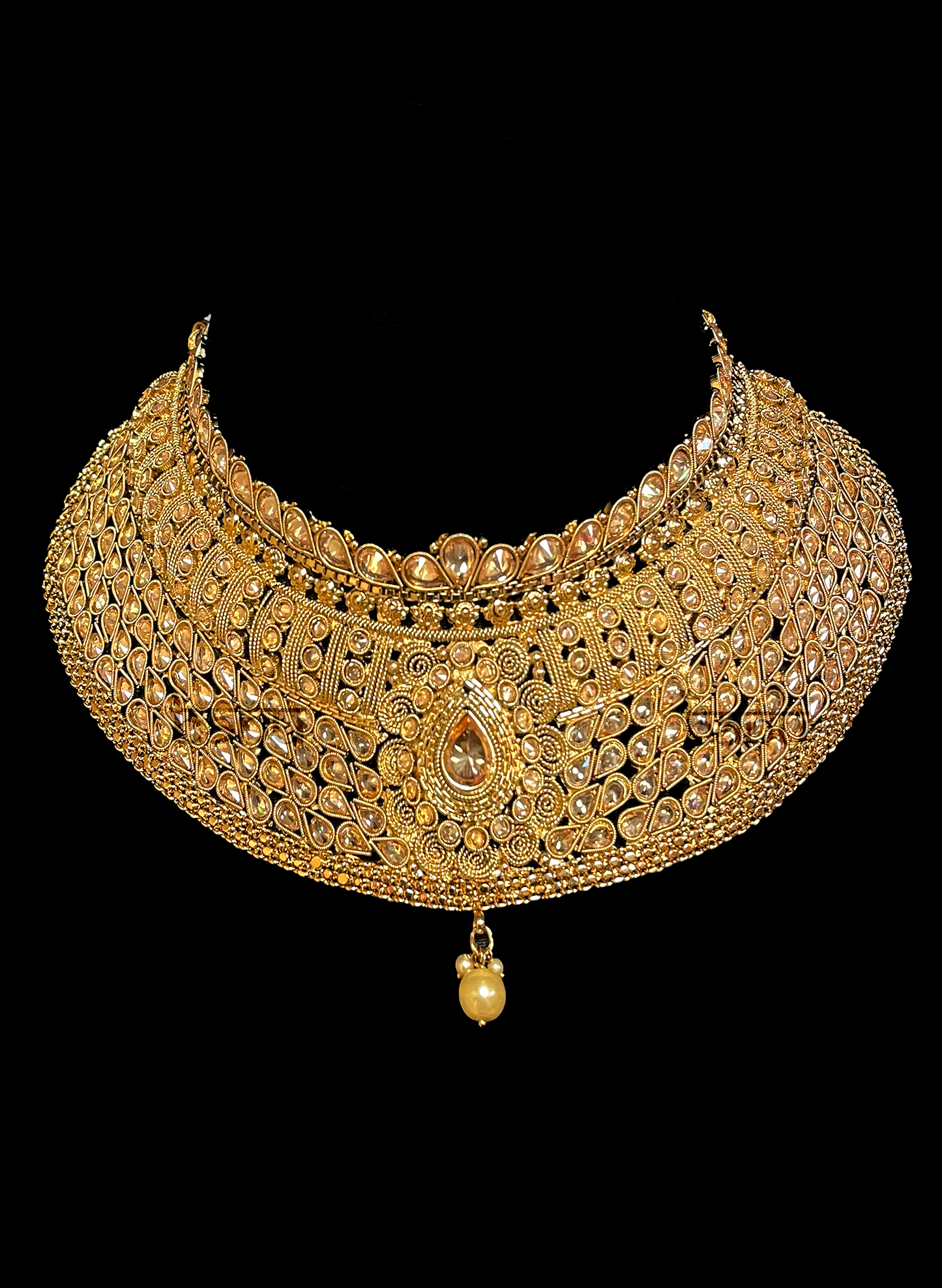 Load image into Gallery viewer, Gold plated kundan choker necklace with pearl drop
