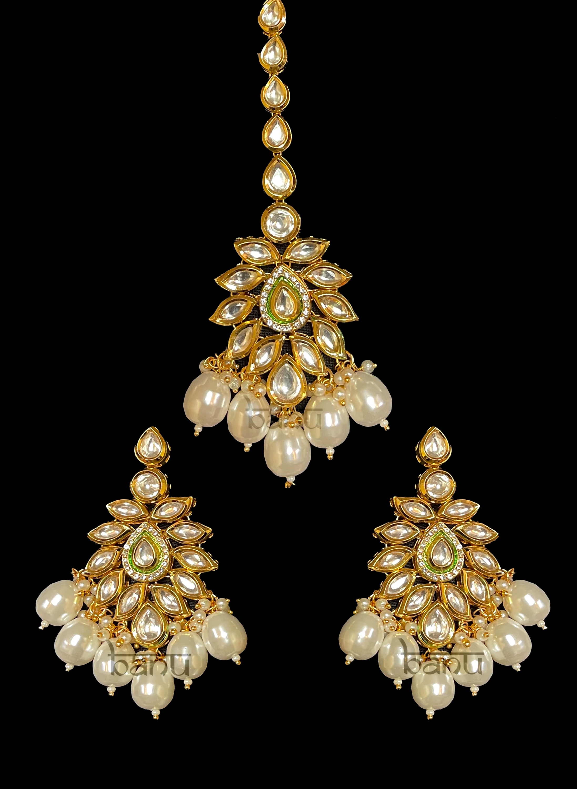 Get this Indian jewelry in California - Jhumka & maan tikka with pearls and kundan