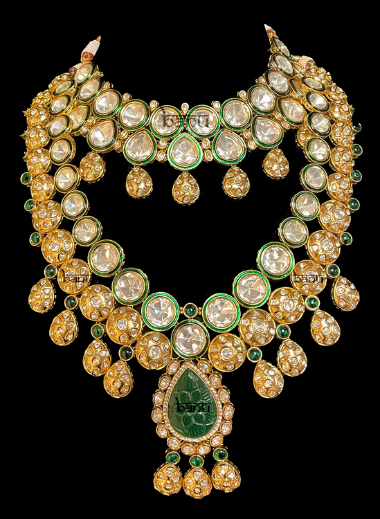 Load image into Gallery viewer, Asmi - Gold Indian Jewelry Set w/ Green Meenakari, Emerald &amp;amp; Kundan for Brides
