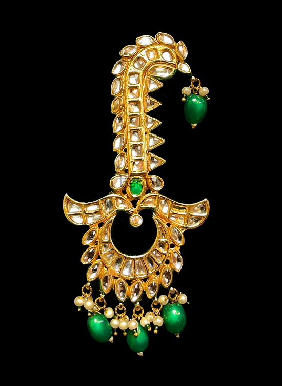 Load image into Gallery viewer, Must have Pagdi jewelry made out of emeralds
